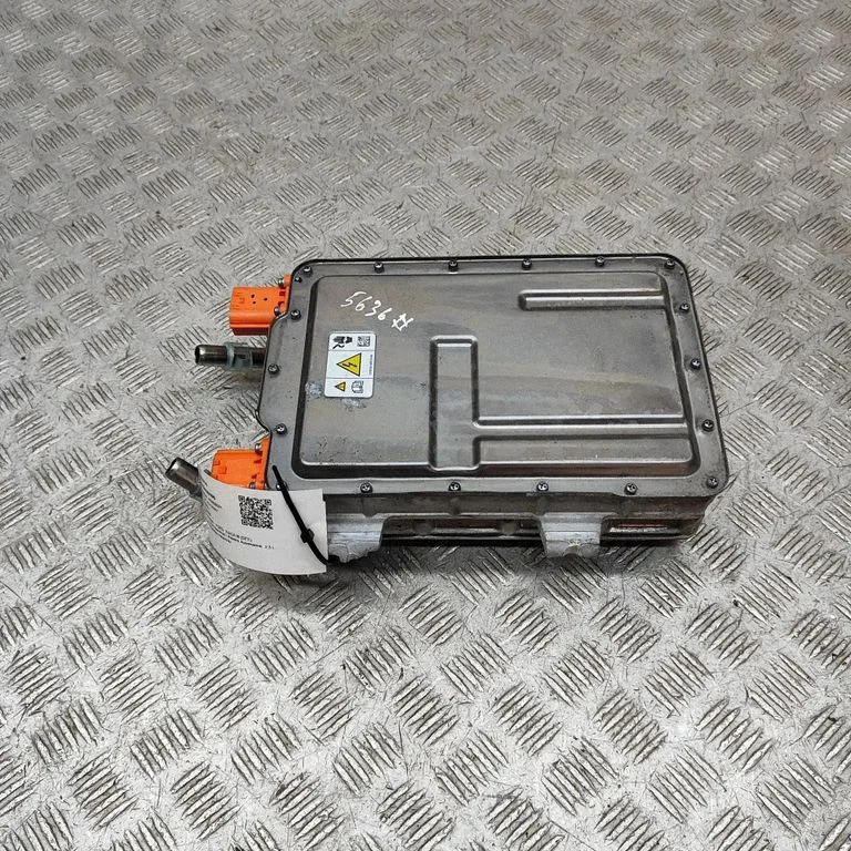 Invertors (sprieguma pārveidotājs) LX6810B689YG