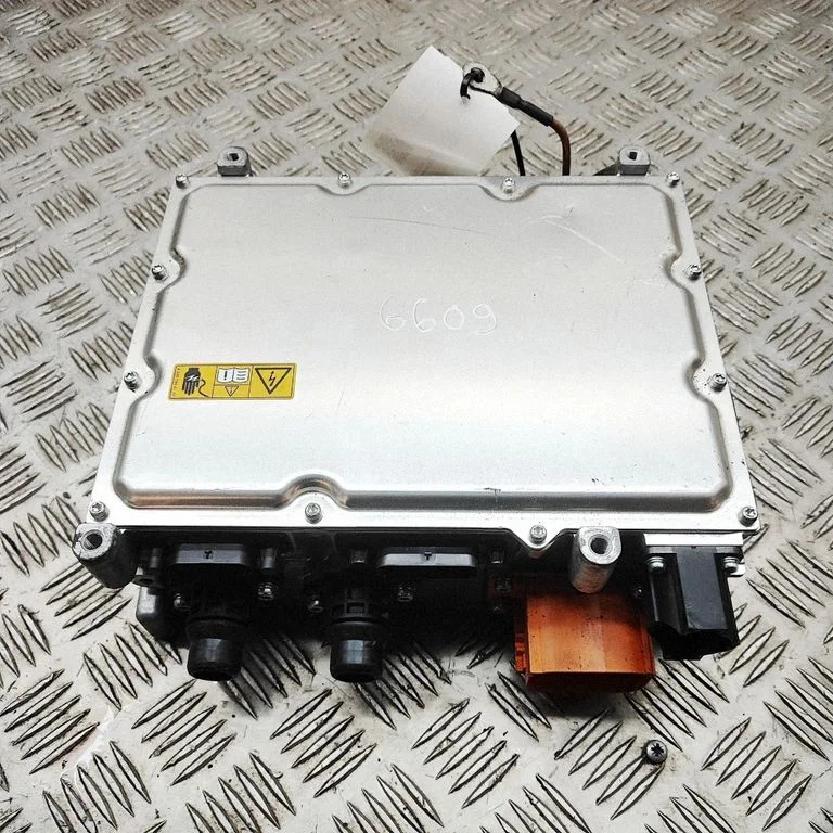 Invertors (sprieguma pārveidotājs) A0009017310