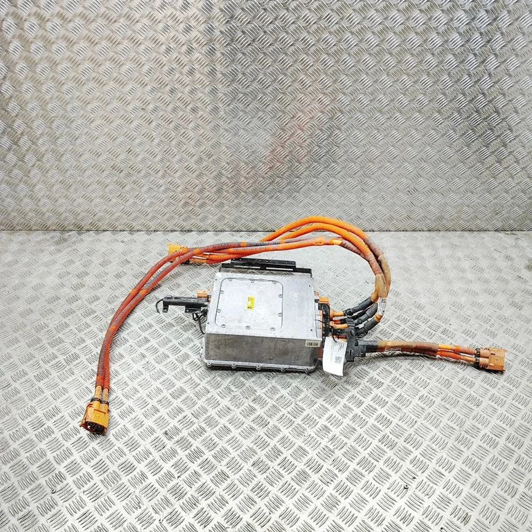 Invertors (sprieguma pārveidotājs) A9103408100