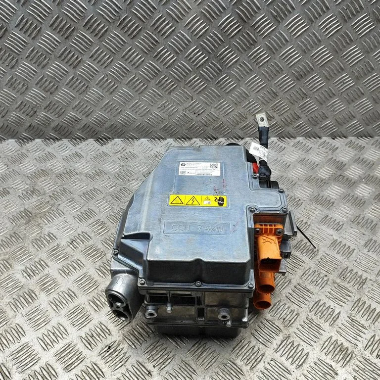 Inverter (pingemuundur) – BMW X5M G05 F95 (2019-)
