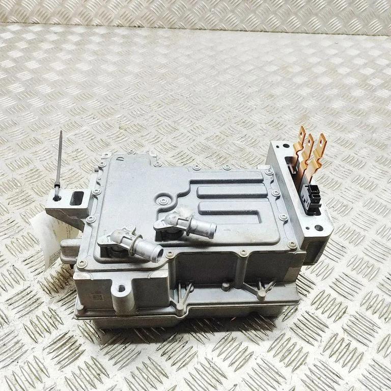 Invertors (sprieguma pārveidotājs) 9J1901131E