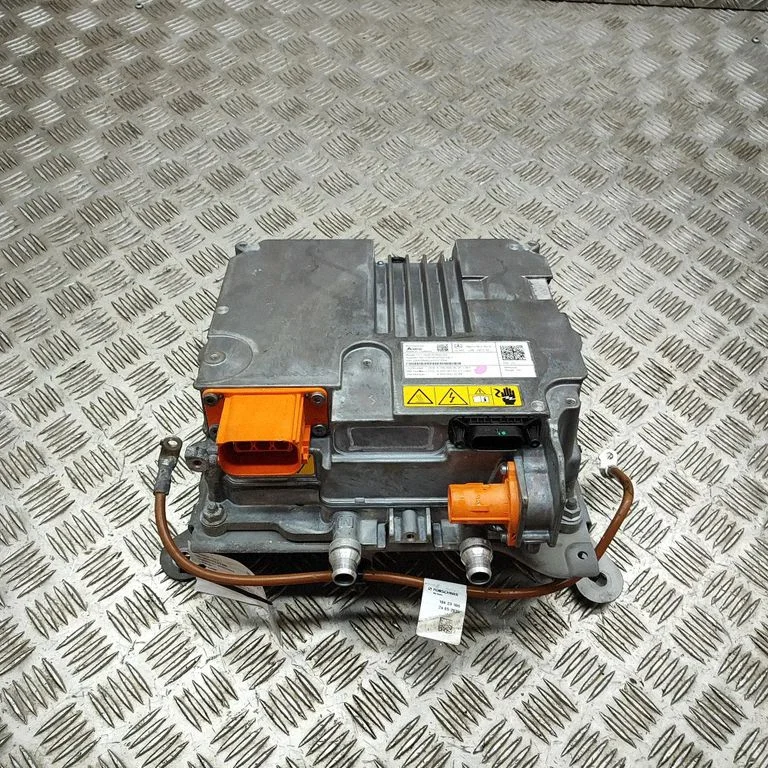Przetwornica napięcia (inwerter) A0009015211
