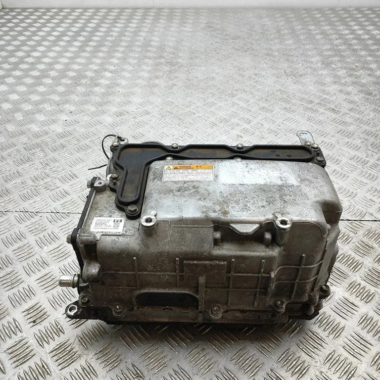 Voltage converter inverter G920076040