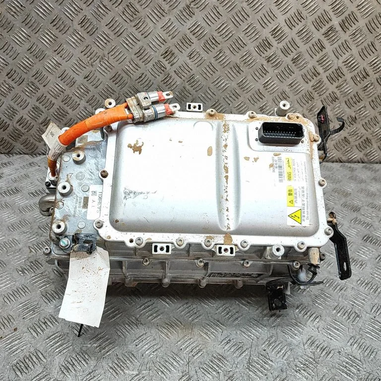 Voltage converter inverter 1367853600