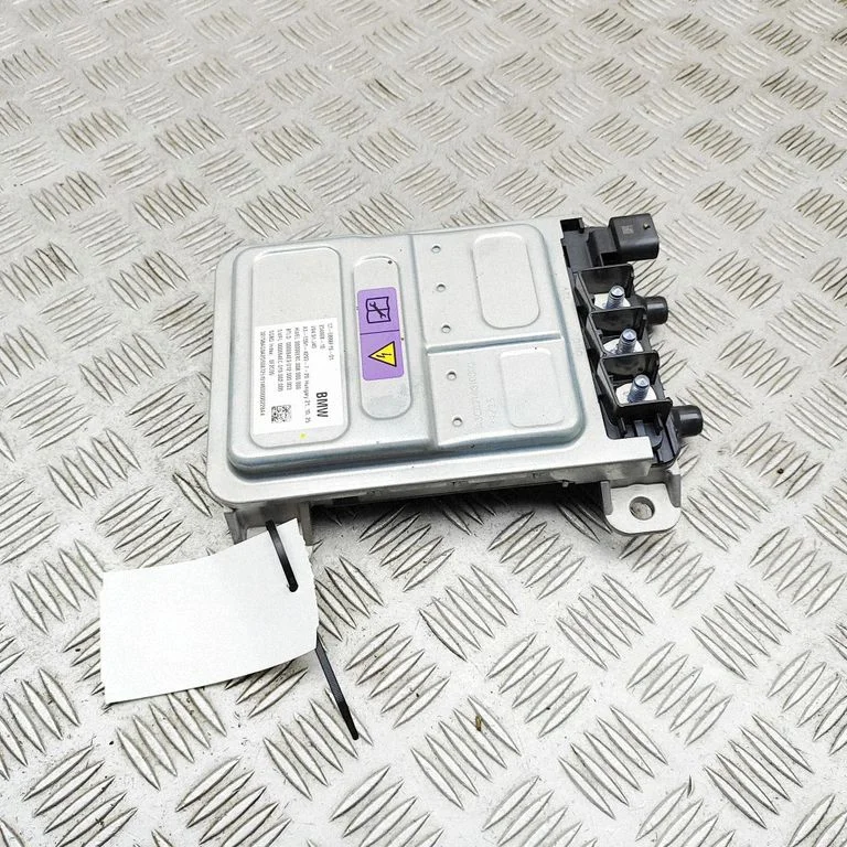 Invertors (sprieguma pārveidotājs) A3C0914293720