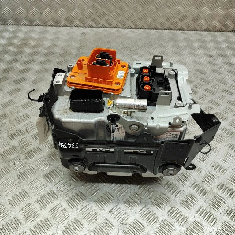 Invertors (sprieguma pārveidotājs) 5B32B85