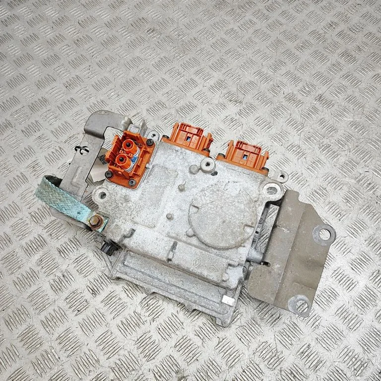 Voltage converter inverter – Renault Zoe (2012-)