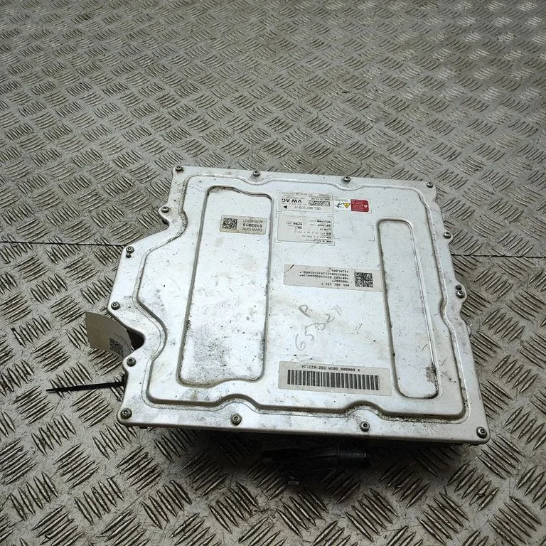 Voltage converter inverter – Porsche Macan (95B) (2019-)