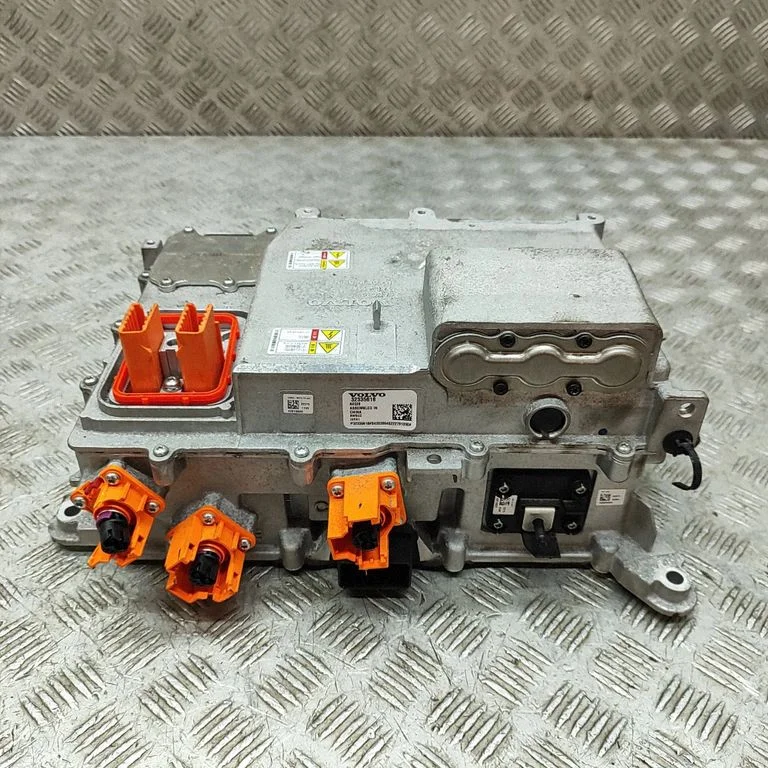 Voltage converter inverter – Polestar 2 (2020-)