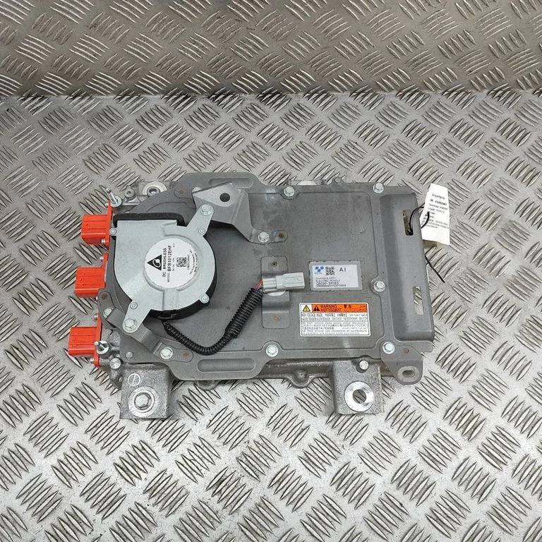 Invertors (sprieguma pārveidotājs) G909047060