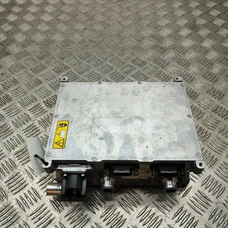 Voltage converter inverter A0009016304