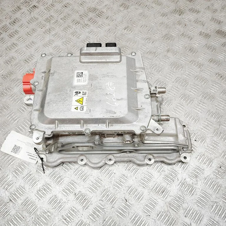 Invertors (sprieguma pārveidotājs) SV487B012AD