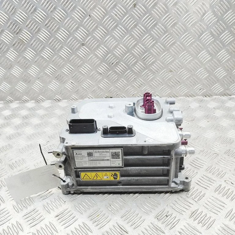 Invertors (sprieguma pārveidotājs) A0009013820