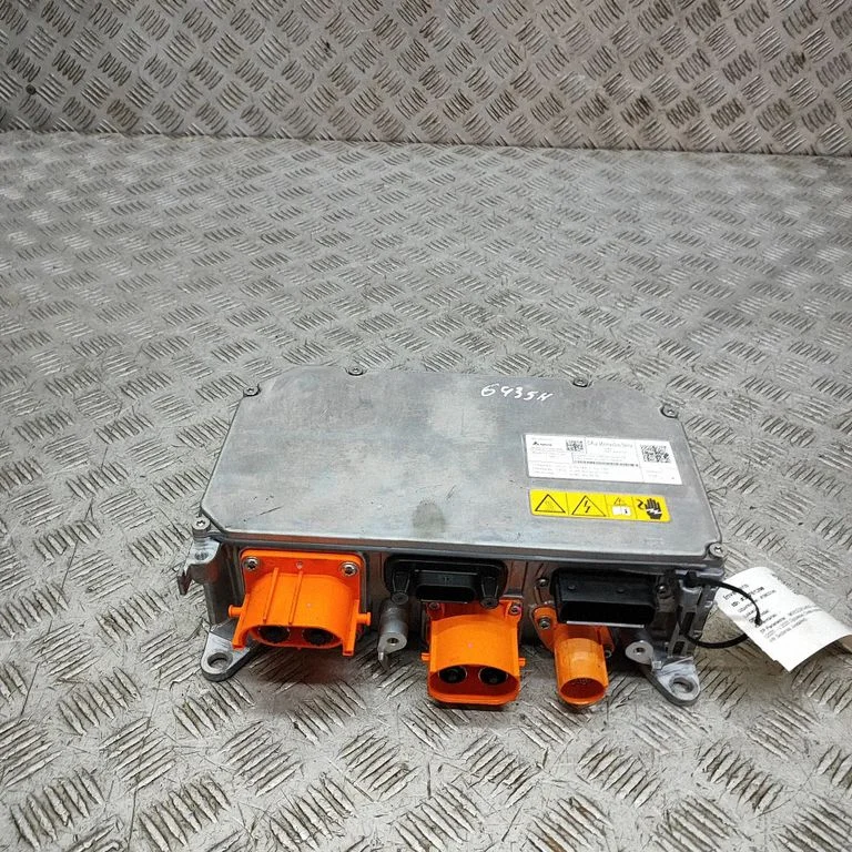 Inverter (pingemuundur) – Mercedes-Benz S-klass W223 (2020-)