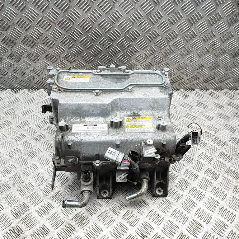 Invertors (sprieguma pārveidotājs) MA26712409