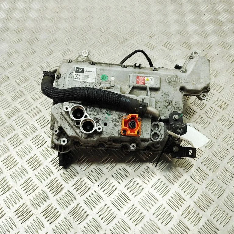 Voltage converter inverter 9695462680