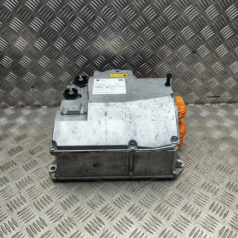 Inverter (pingemuundur) – BMW i4 (2021-)