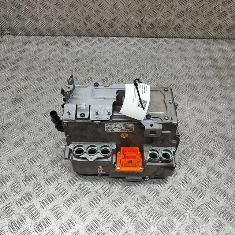 Invertors (sprieguma pārveidotājs) – Skoda Superb B9 (2023-)