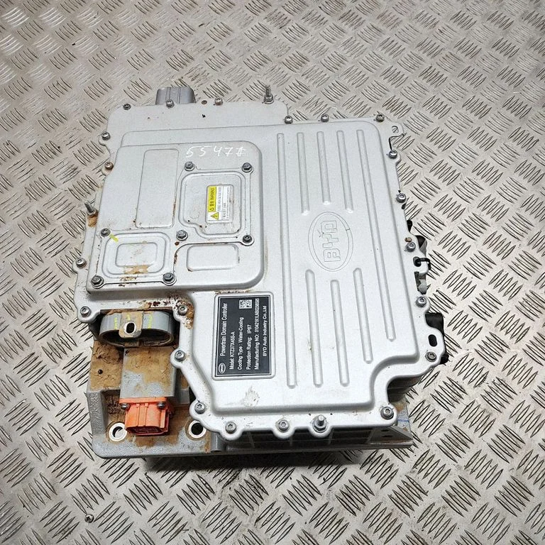 Voltage converter inverter SC2EM2142200BA