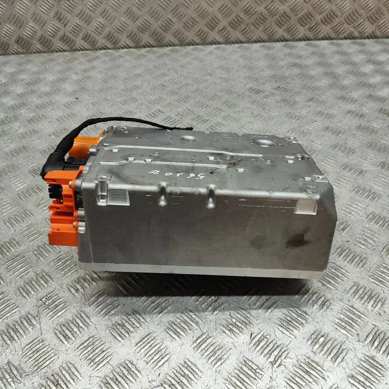 Voltage converter inverter – Volkswagen Tayron II (2024-)