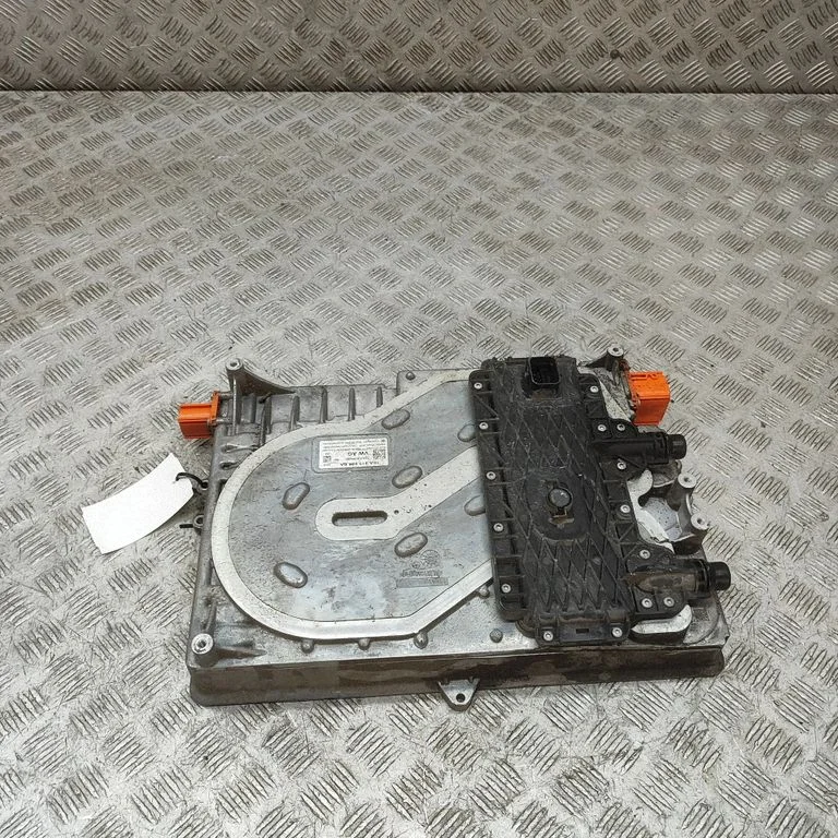 Voltage converter inverter – Skoda Enyaq iV (2020-)