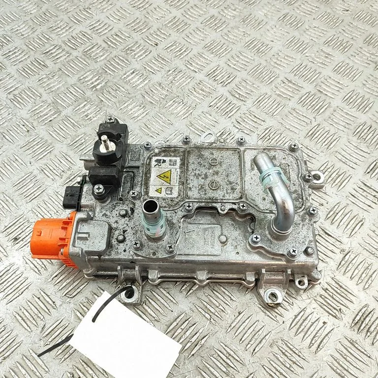 Voltage converter inverter – Ford Mustang Mach-E (2020-)