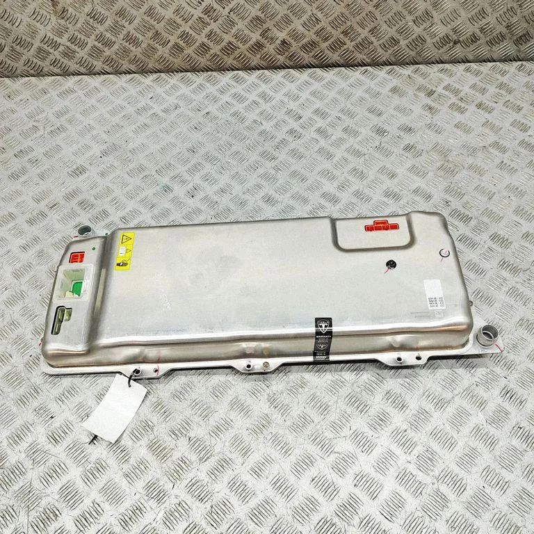 Invertors (sprieguma pārveidotājs) 109618710E