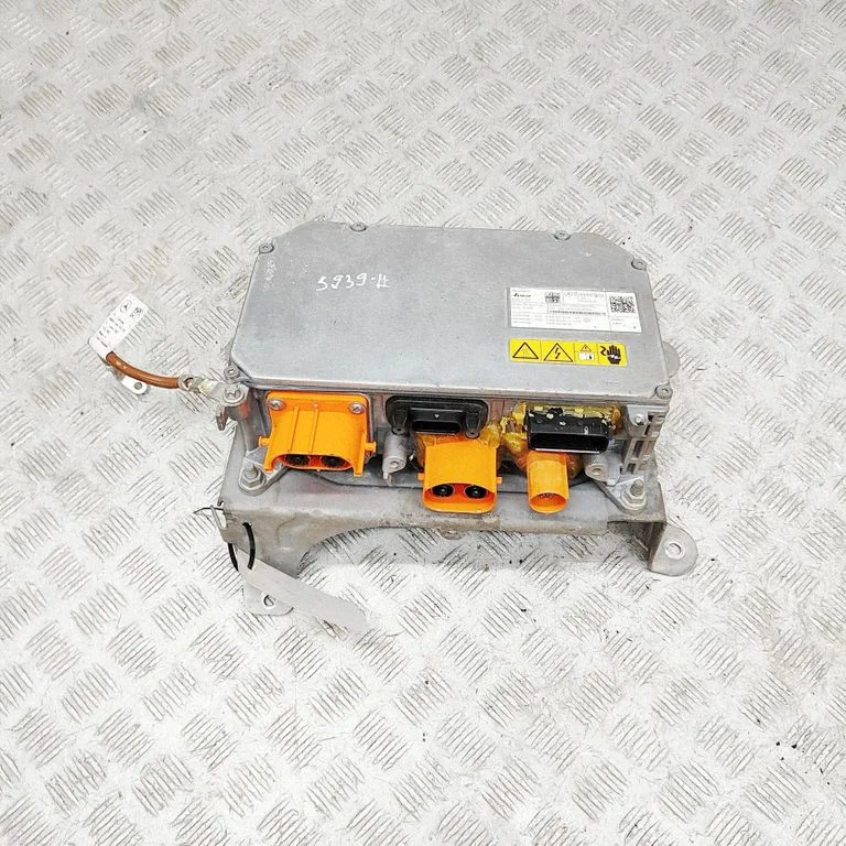 Invertors (sprieguma pārveidotājs) – Mercedes-Benz EQB (2021-)