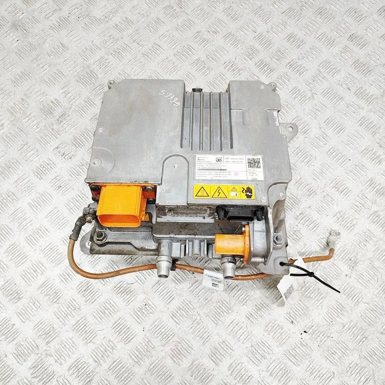 Invertors (sprieguma pārveidotājs) A0009015211