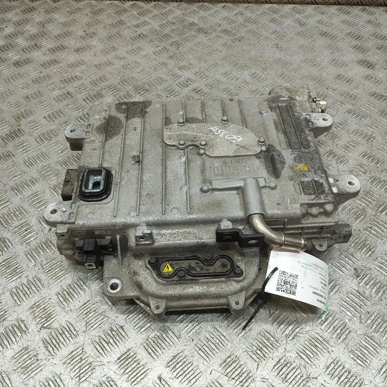 Invertors (sprieguma pārveidotājs) 366010E275