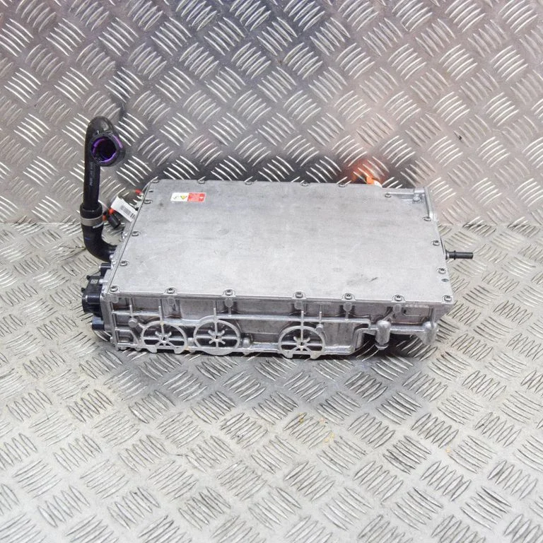 Invertors (sprieguma pārveidotājs) A2C7710900400