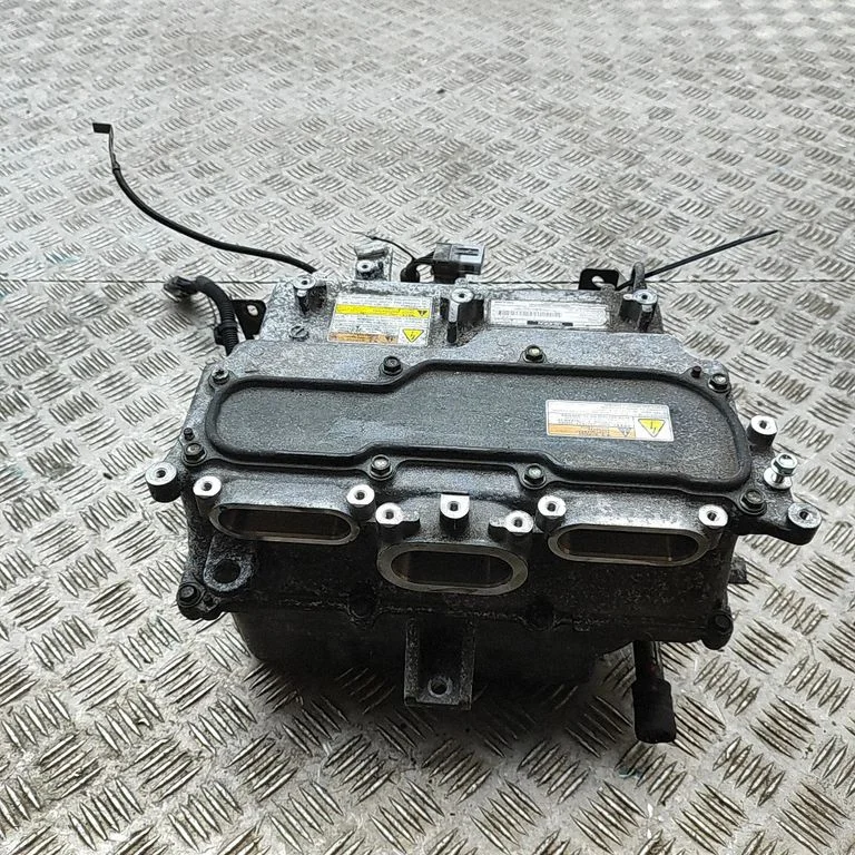 Inverter (pingemuundur) – Mitsubishi Outlander (2013-2021)