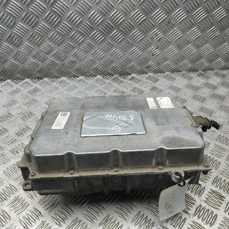 Voltage converter inverter 9J1901153D