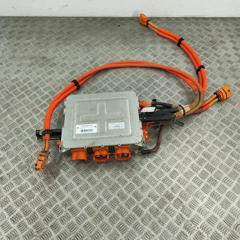Voltage converter inverter – Mercedes-Benz Vito Viano W447 (2014-)