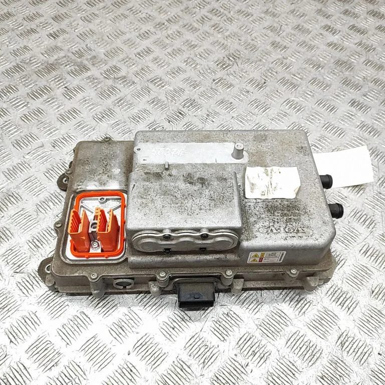 Inverter (pingemuundur) – Volvo C40 (2021-)