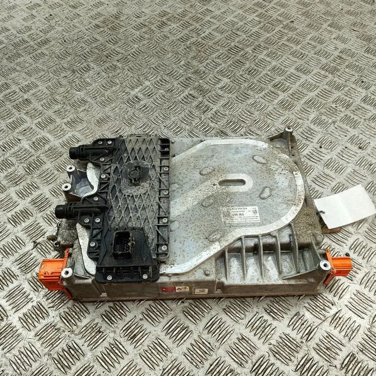 Invertors (sprieguma pārveidotājs) 1EA915684EA