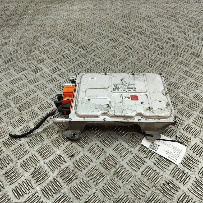 Voltage converter inverter – Skoda Enyaq iV (2020-)