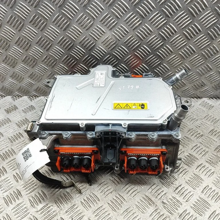 Invertors (sprieguma pārveidotājs) HMLGT2098R
