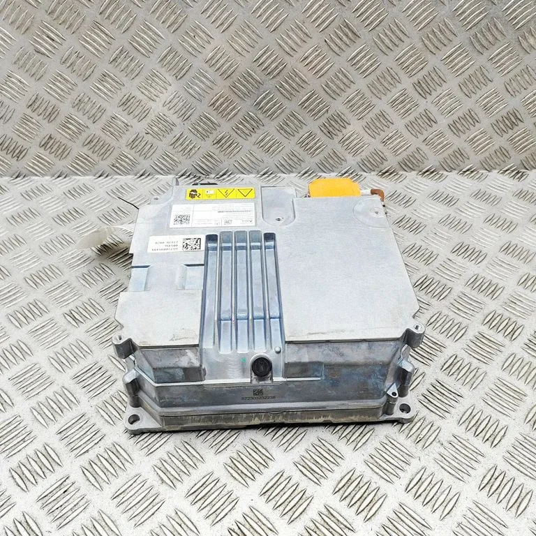Invertors (sprieguma pārveidotājs) A0009015615