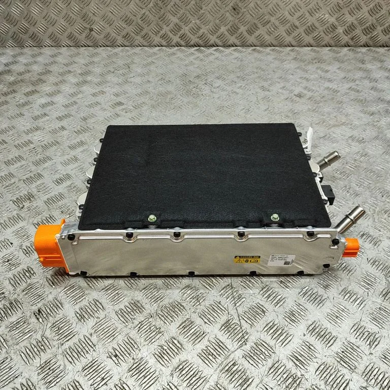 Voltage converter inverter 364001XEB0