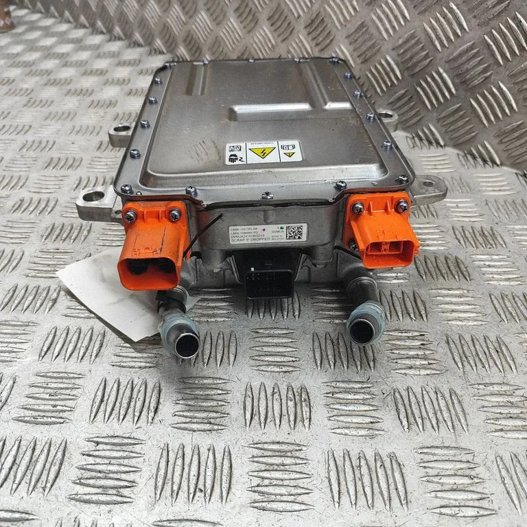 Inverter (pingemuundur) LX6810B689YG