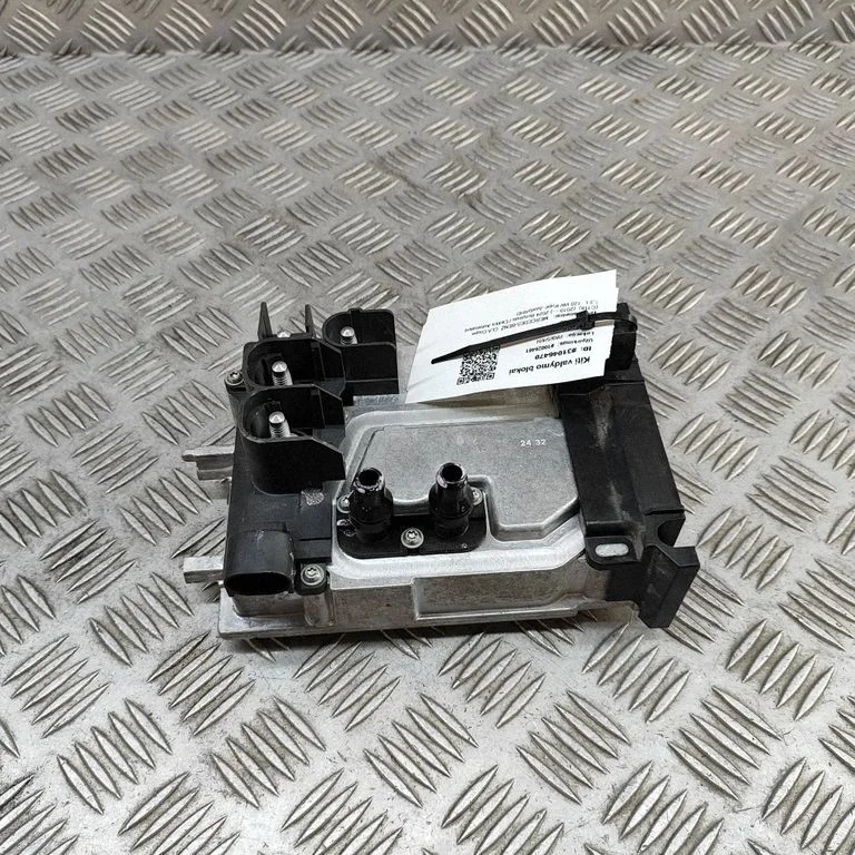 Invertors (sprieguma pārveidotājs) A0009012822