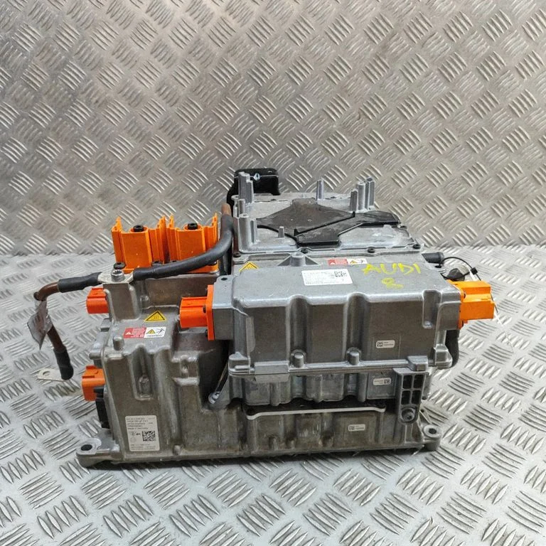 Invertors (sprieguma pārveidotājs) 9J1959663BG
