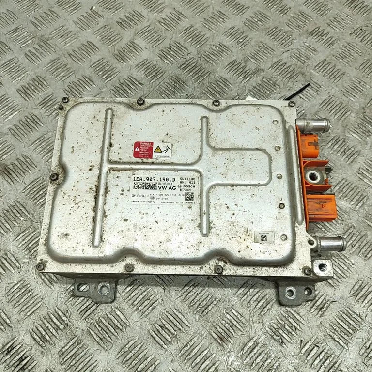 Voltage converter inverter 043750802V