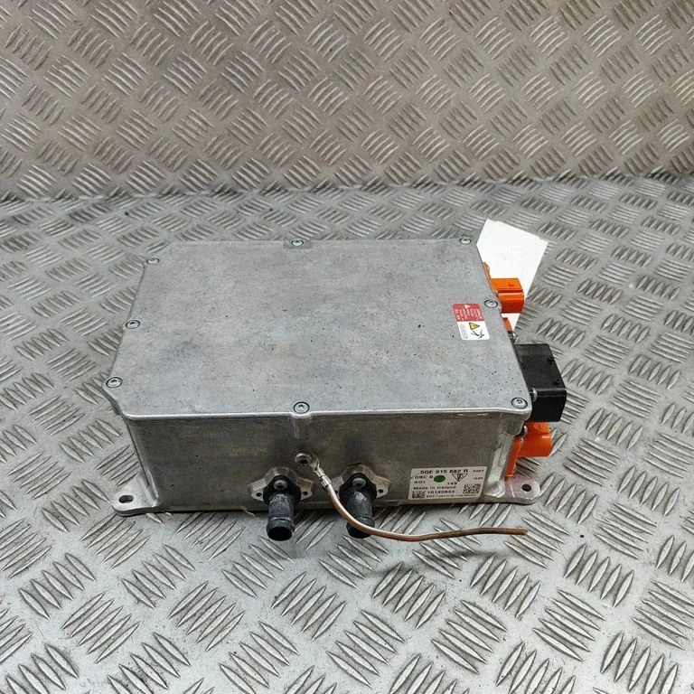 Invertors (sprieguma pārveidotājs) 5QE915682R