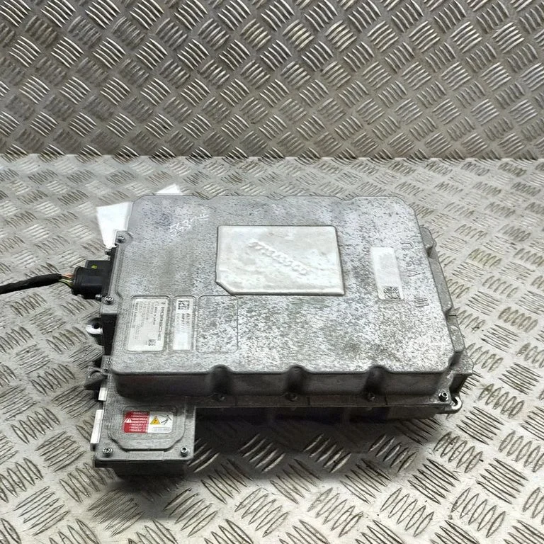Voltage converter inverter – Audi E-tron GT (2021-)