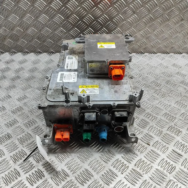 Voltage converter inverter 9696395680