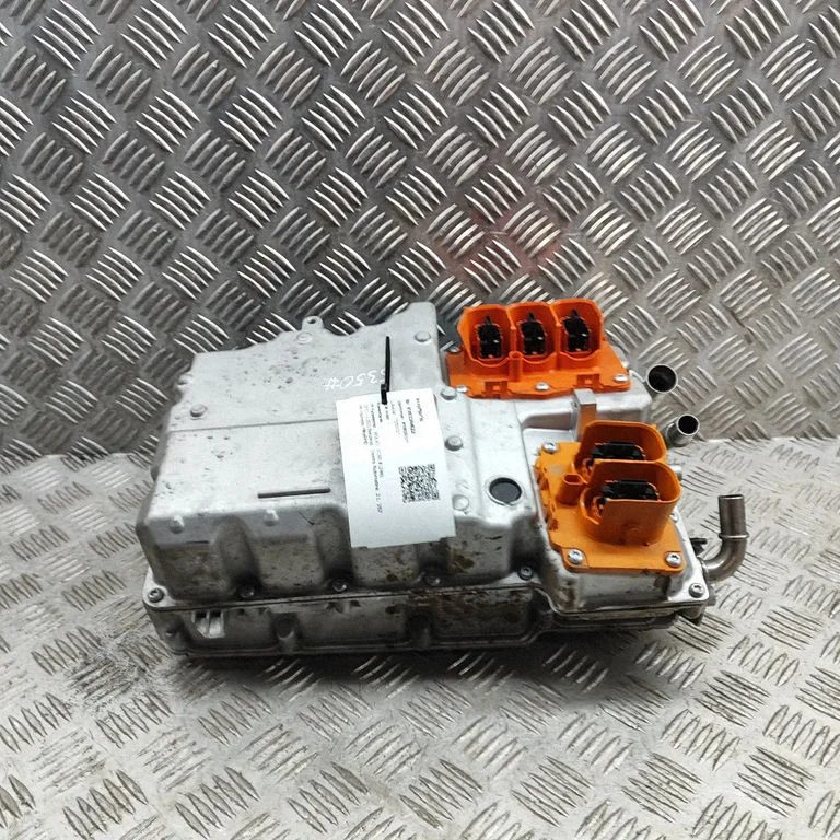 Invertors (sprieguma pārveidotājs) 32324082