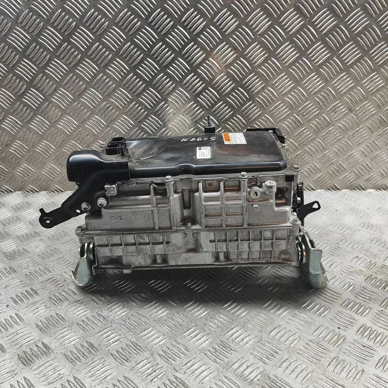 Voltage converter inverter G920076060