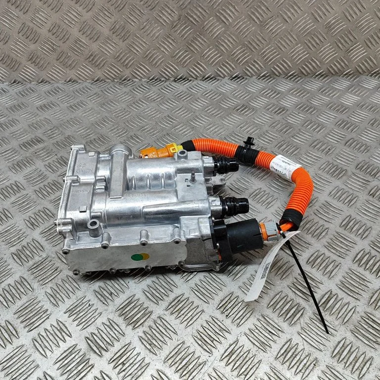 Voltage converter inverter 9847393180